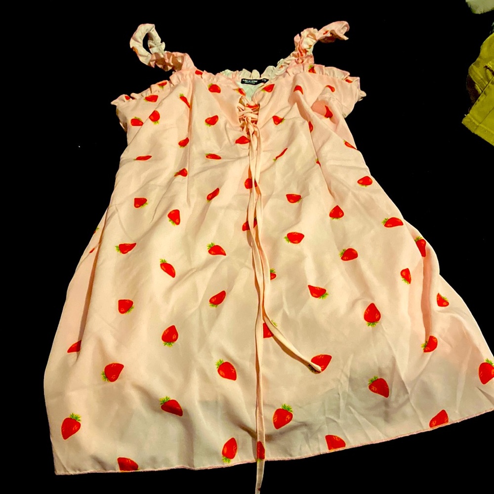 Strawberry printed pink dress, size XL
